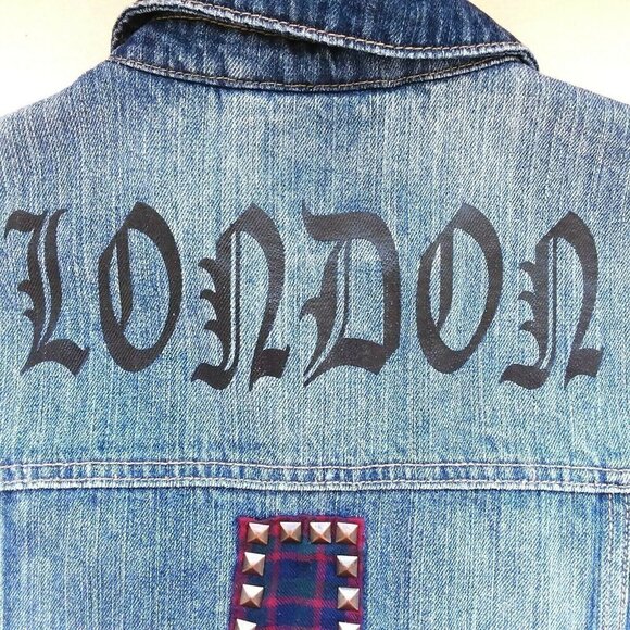 Forever 21 Distressed London Studded Denim Vest - Picture 3 of 8